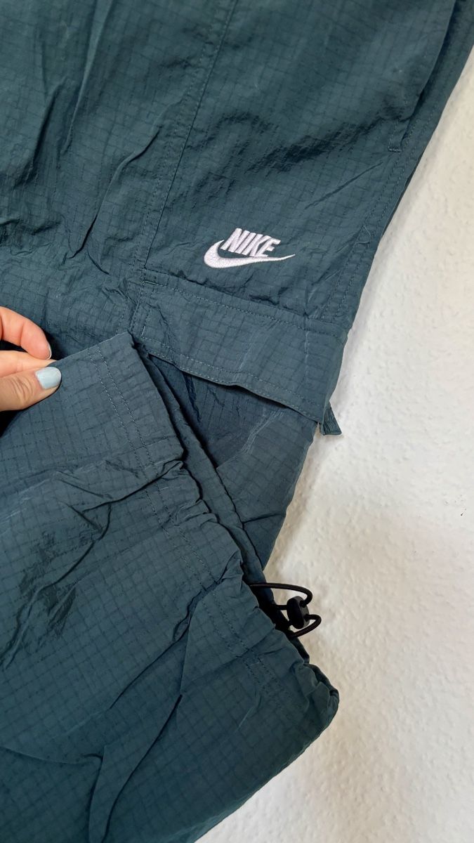 Nike Hosen: Nike Cargohose  – Neu (gemäss Beschreibung) aus Thun von alibabaofhubabuba 1