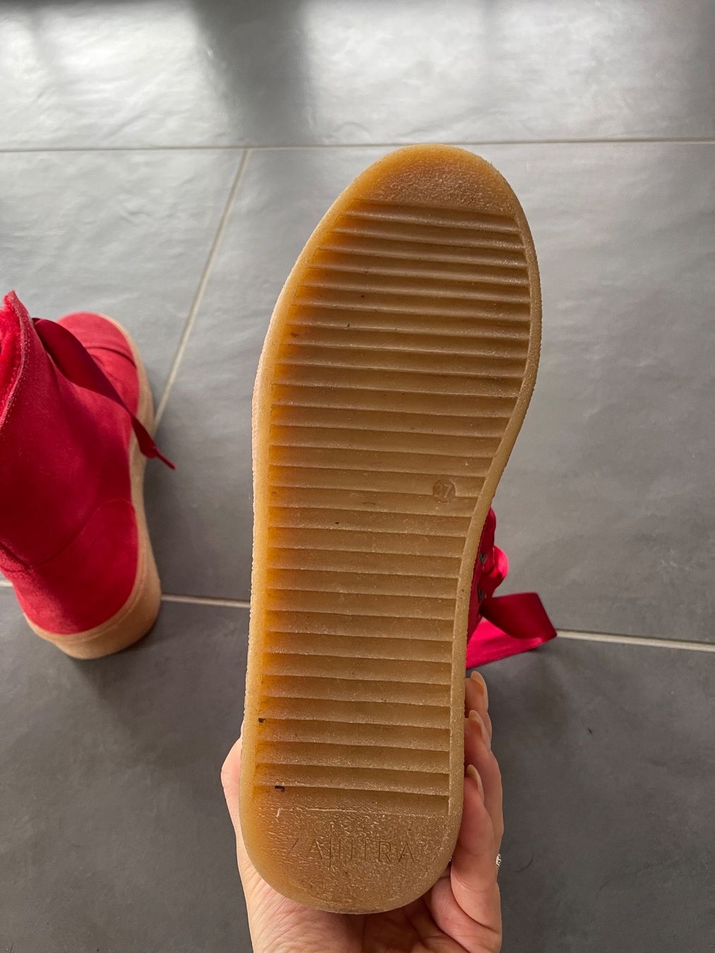 Scarpe da donna: Kuschelige Winterstiefelchen 37 – Usato da Ettingen venduto da cla_526w 3