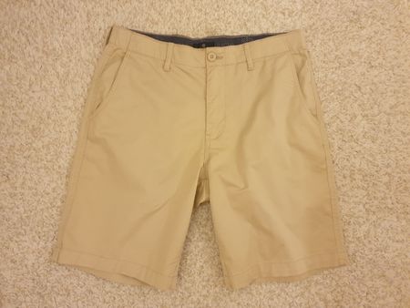 Shorts beige RAGNO 48/33R, 98%coton, très bon état