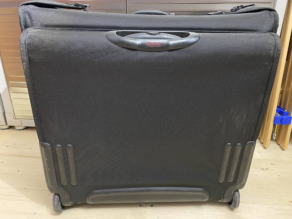 Tumi Valigie: Tumi Alpha 2 Kleidersack auf Rollen – Usato da Vitznau venduto da BCHU 2