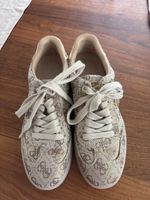 Guess Sneaker Gr 38 brokat style