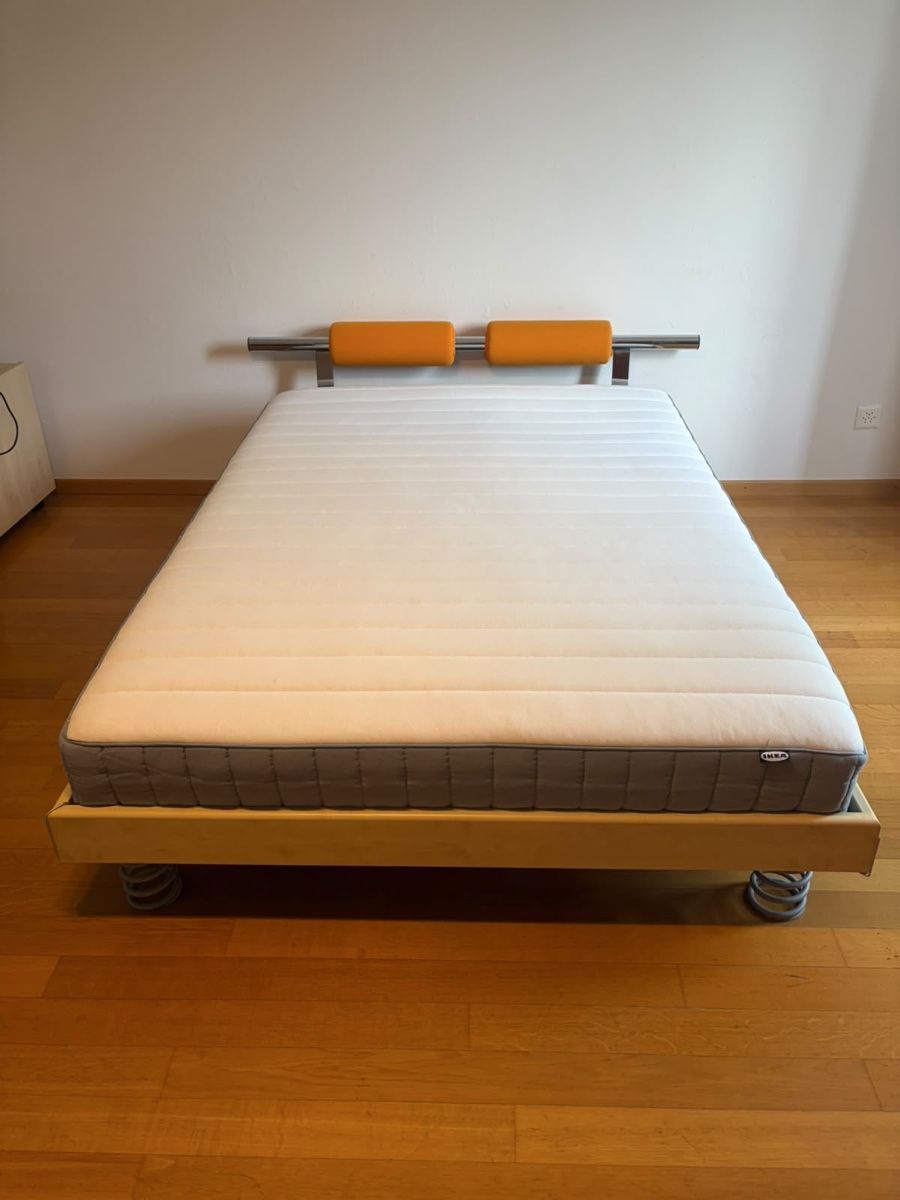 Betten: Bett mit Lattenrost  – Gebraucht aus Windisch von lucky71798 2