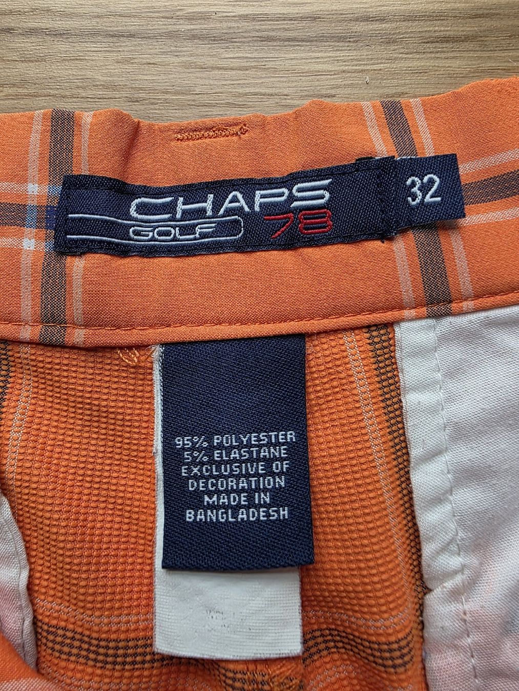 Pantaloni: Orange Shorts M – Usato da Zürich venduto da ceviname 2
