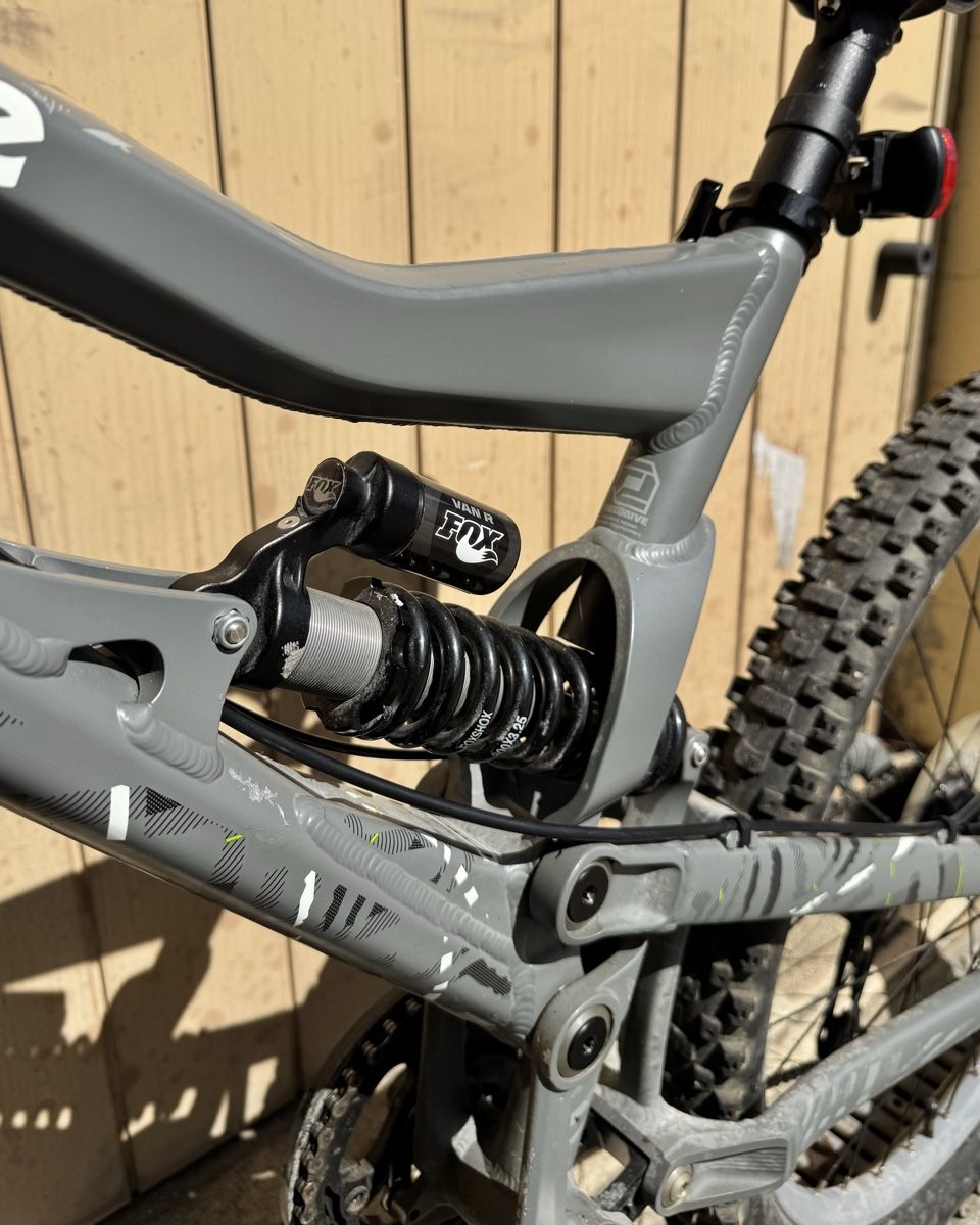 Mongoose Biciclette: Velo Mongoose Downhill – Usato da Schlieren venduto da ben_rf7x 2
