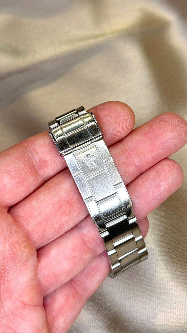 Rolex Uhren: Rolex Submariner date Kermit RRR – Gebraucht aus Nyon von Lunas_Watches 2