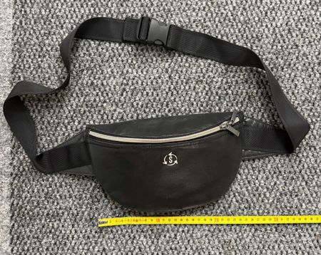 Bauchtasche Marke Smateria