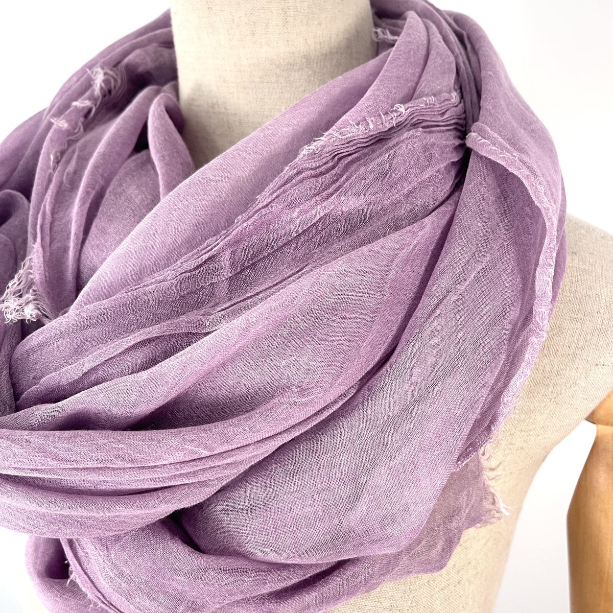 Faliero Sarti Foulard & Sciarpe: FALIERO SARTI Scarf – Nuovo (secondo la descrizione) da Emmen venduto da Nightingale_2022 1