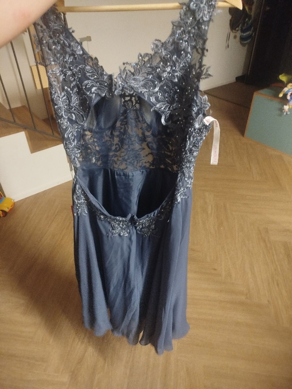 JJ’s House Robes: Abendkleid dunkelblau mit Spitze  – Neuf (Voir description) à Holderbank SO par sib_sp85 1