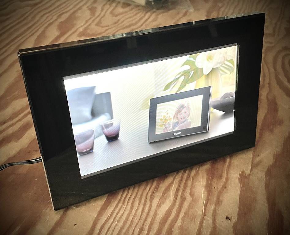 Cadres de tableaux: Digitaler Bilderrahmen – D'occasion à Chur par Tenorio