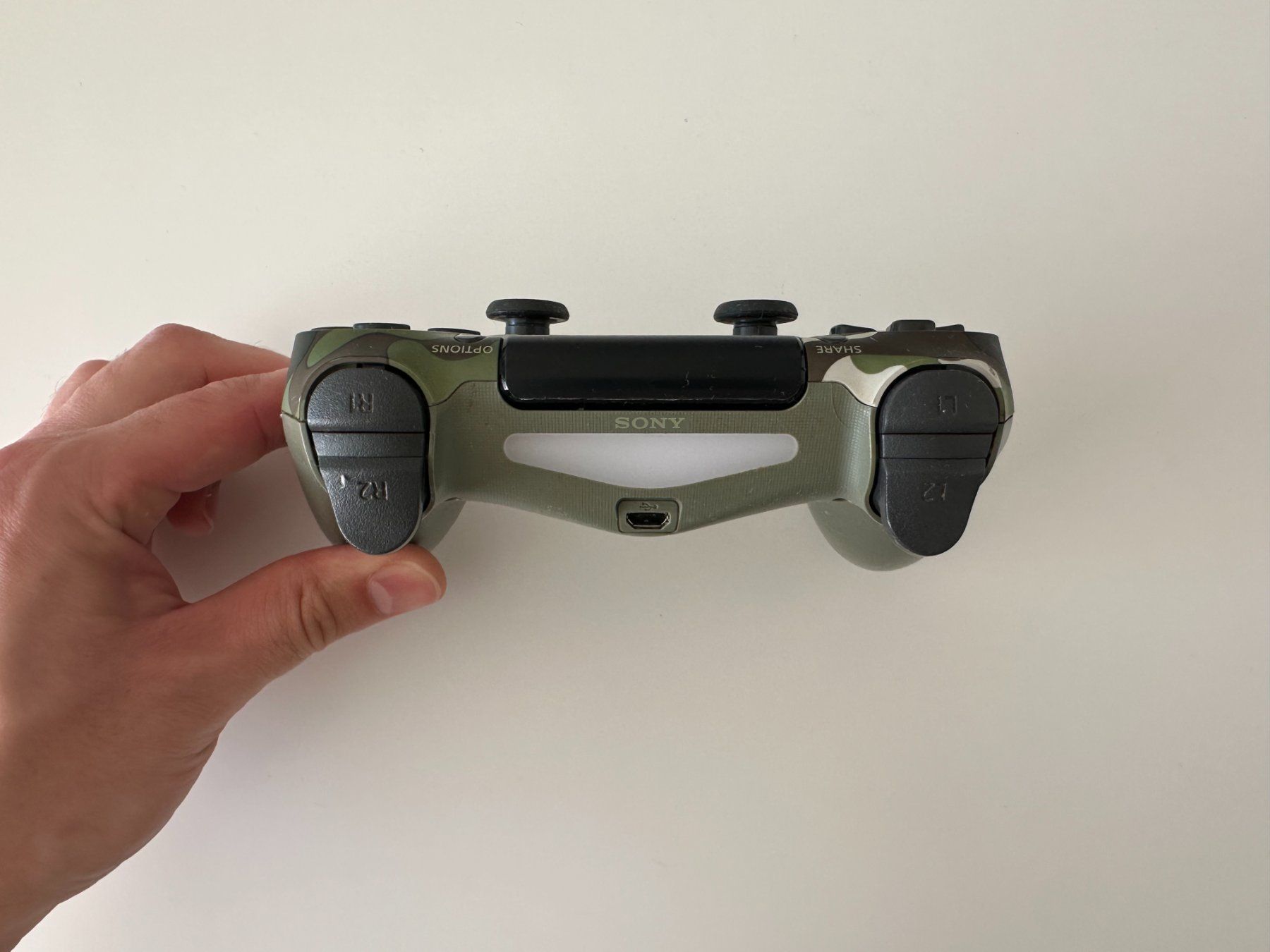 Sony Controller: Manette, Doubleshock 4 Game Control, Sony PlayStation 4 PS4 – Usato da Couvet venduto da nay_prh5 2