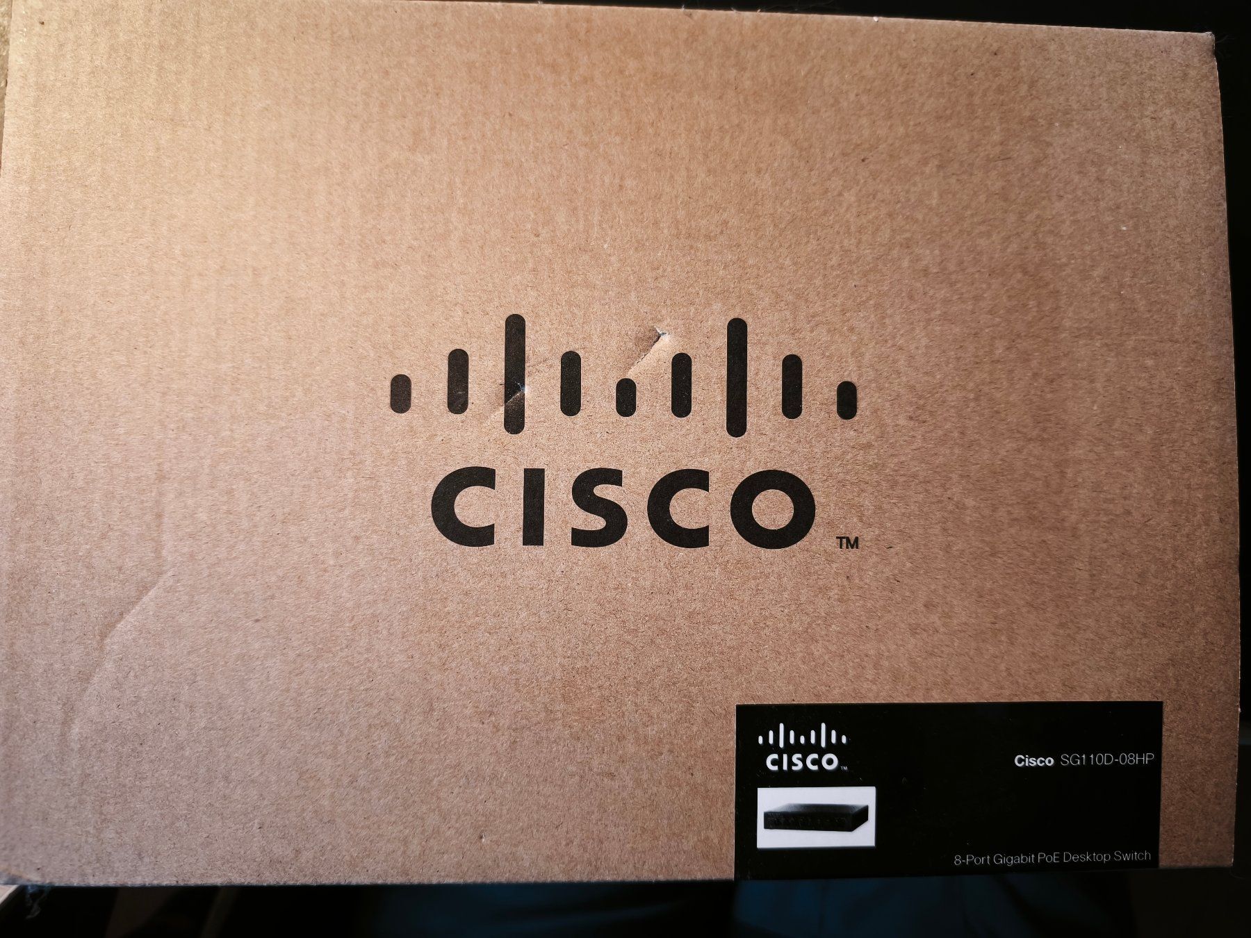Cisco Hubs & Switches: Gigabit Switch Cisco SG110D-08HP – Gebraucht aus Cunter von Dubr