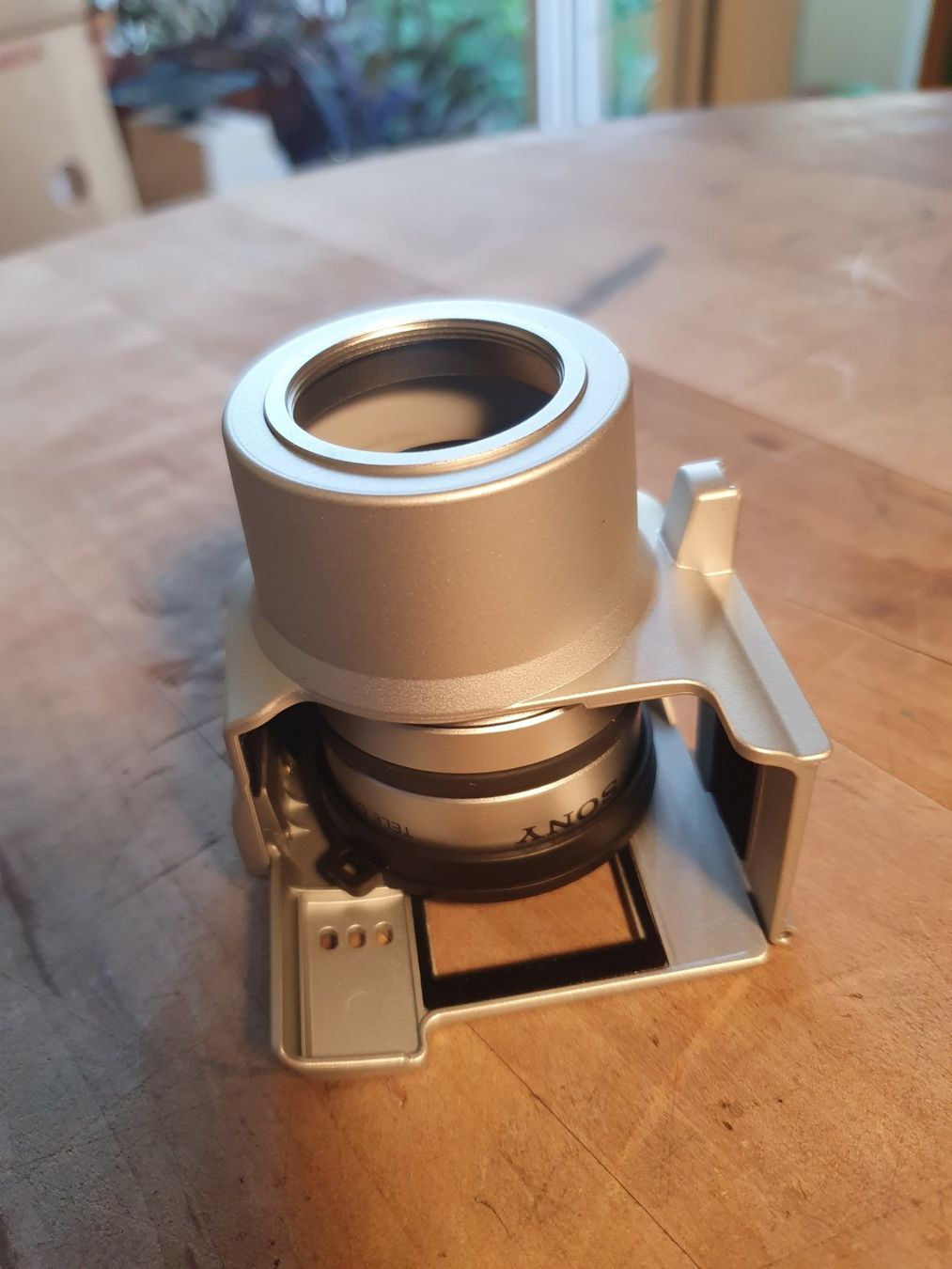 Sony Obiettivi: Sony VCL-DH1730 Telekonverter – Usato da Zürich venduto da loosebone 7