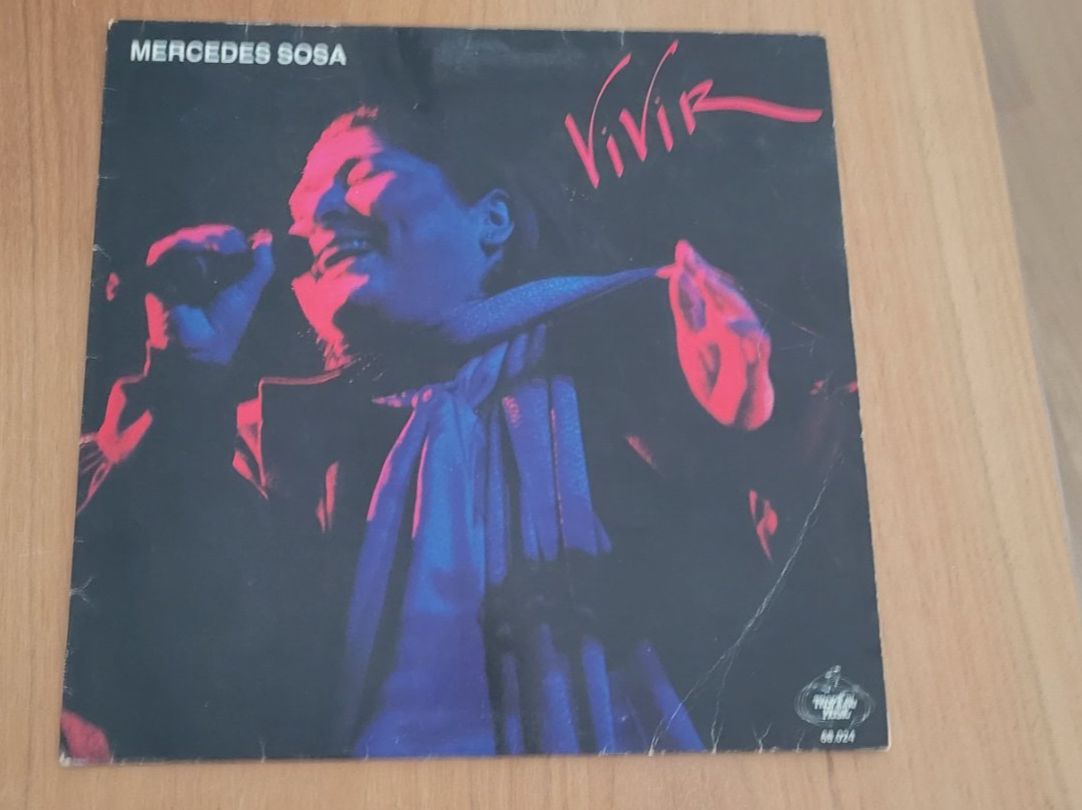 Dischi in vinile: LP  Mercedes Sosa – Usato da Martigny venduto da MZ-67