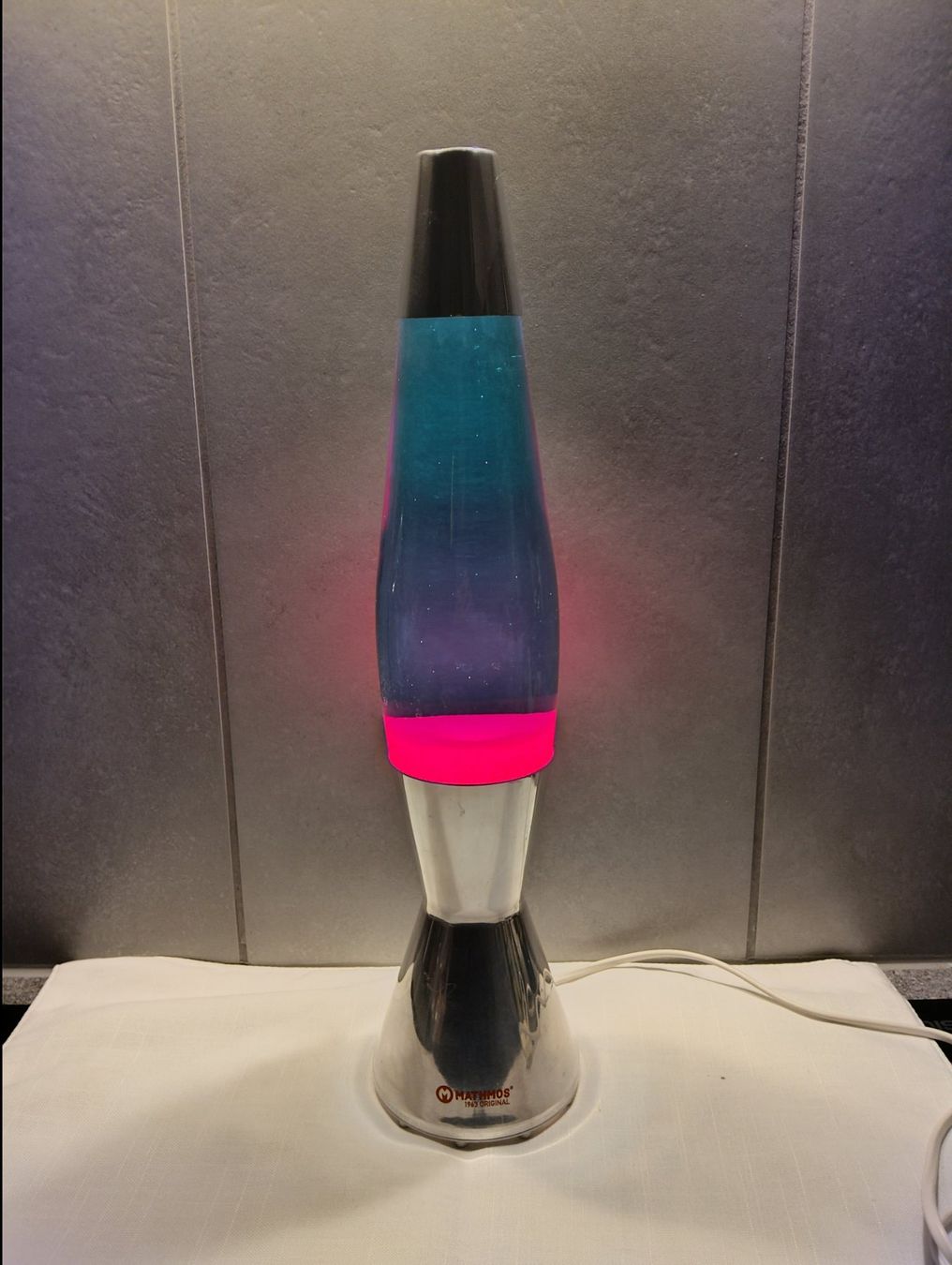 Mathmos Lampade: Mathmos Astrobaby Lavalampe Silber Blau/Rot Lava Lampe – Usato da Beringen venduto da Arven86 1