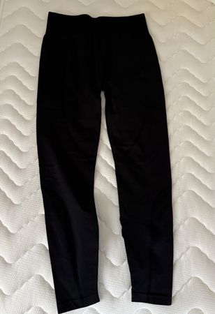 Pantalon de yoga noir, taille S, confortable et stylé