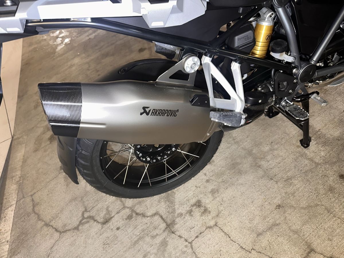 BMW Enduro: BMW GS Triple BLACK NEU – Nuovo e nell'imballaggio originale da Rotkreuz venduto da REISENDE.MIT.LICHT. 4