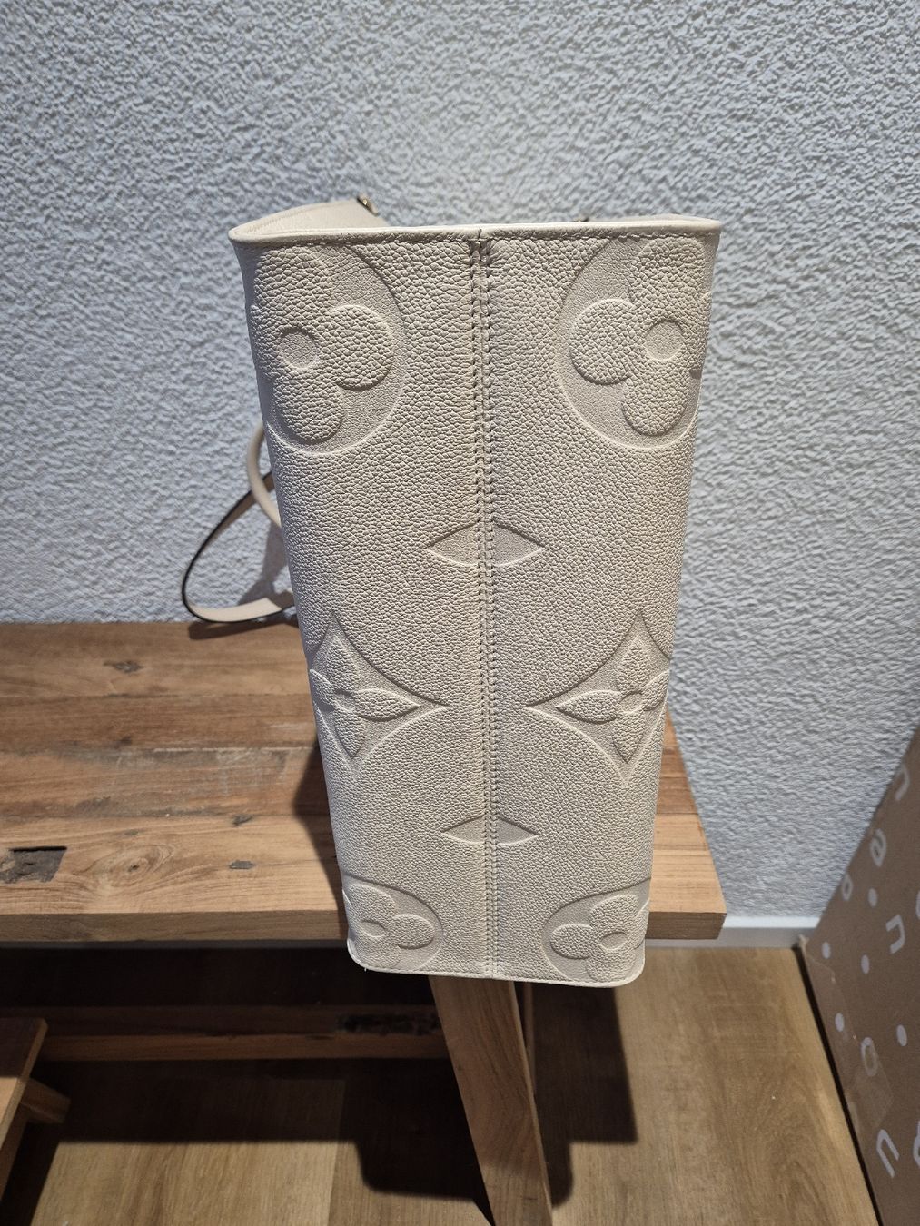 Louis Vuitton Borse da donna: Louis Vuitton Handtasche OnTheGo MM – Nuovo (secondo la descrizione) da Niederhelfenschwil venduto da usa001 5