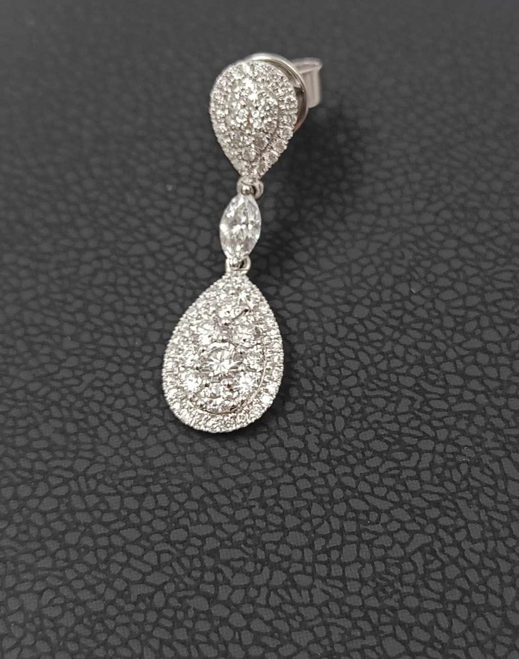 Orecchini pendenti & Orecchini a lobo: DIAMANT OHRHÄNGER IN 750 WEISSGOLD – Usato da Luzern venduto da EdiGem 3