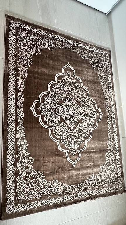 Tapis: Teppich – D'occasion à Niederdorf par ser_6d9v