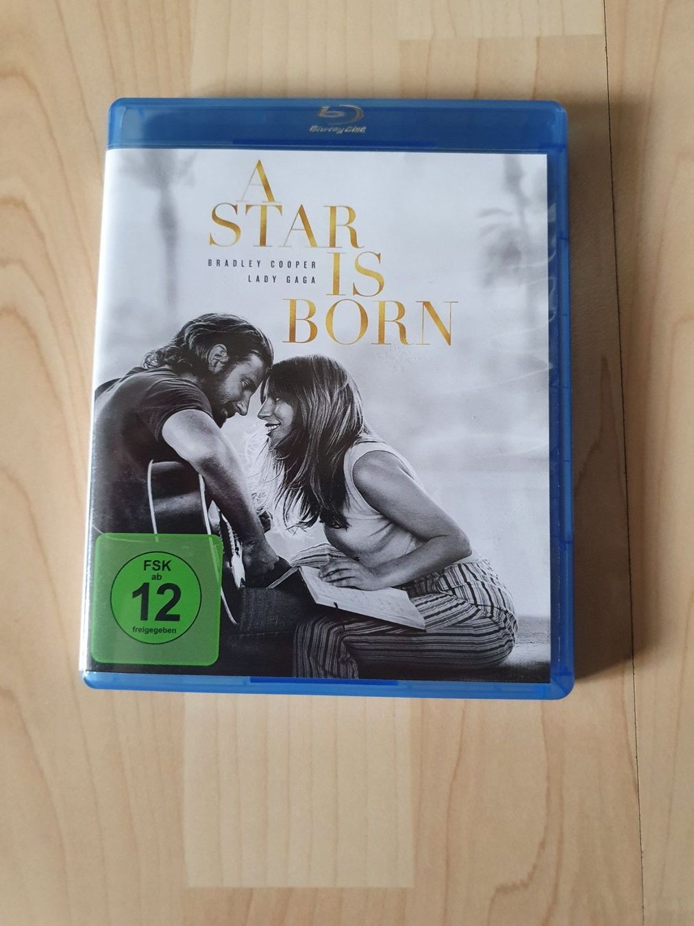 Tutti i DVDs: A Star is born – Nuovo (secondo la descrizione) da Ostermundigen venduto da ala_pt5h