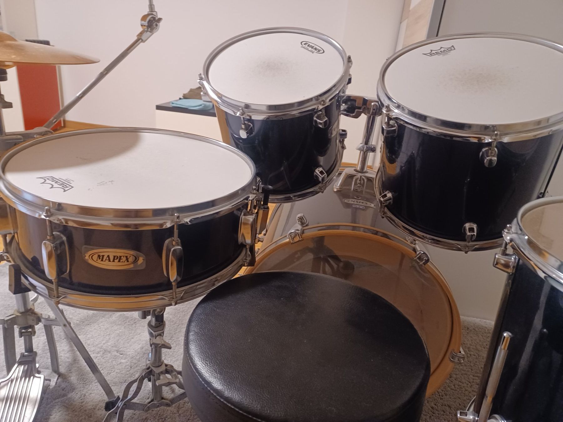 Strumenti musicali: Batterie complète à vendre – Usato da St-Ursanne venduto da malifa3 4