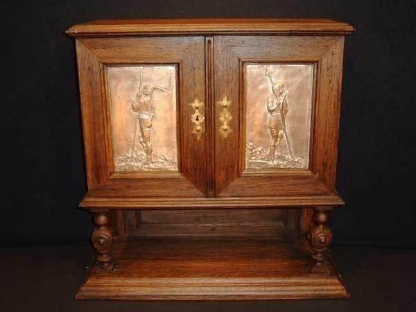 Armadi: ANTIKES ORIGINAL KÄSTCHEN – Usato da Schaffhausen venduto da vintageville 2