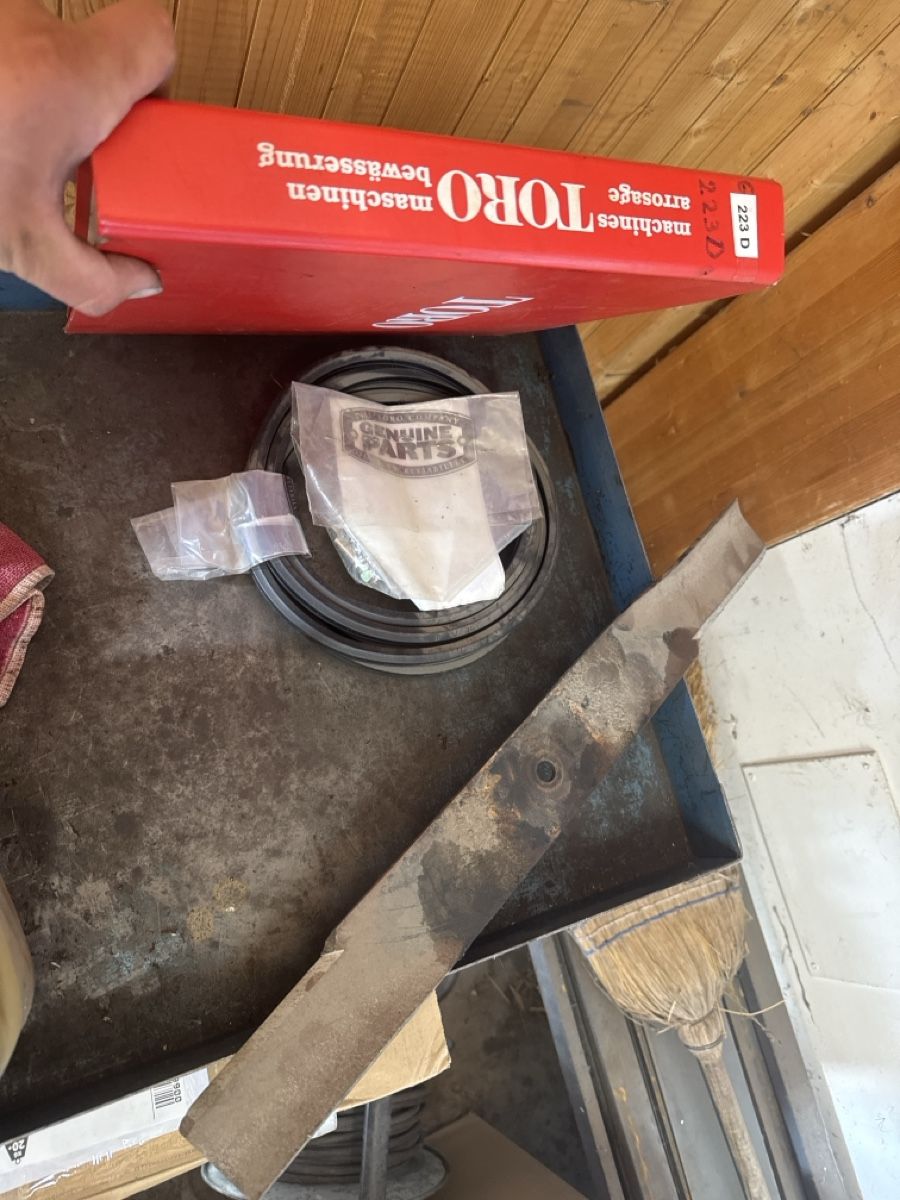 Toro Tagliaerba: Rasentraktor Toro Grundmaster 223D  – Usato da Winden venduto da farmalld439 8