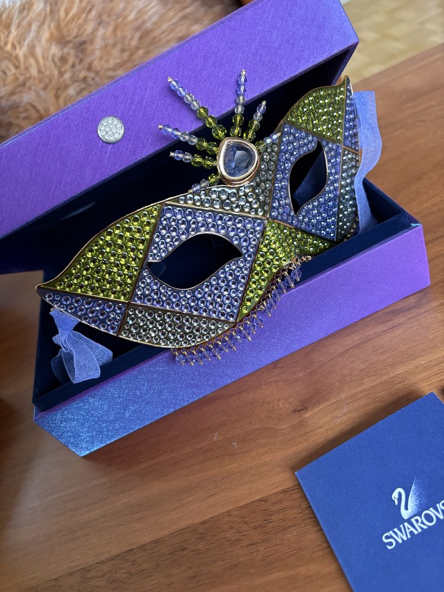 Maschere: Swarovski Crystal Mask Limited Edition Mit Box & Cert. – Nuovo e nell'imballaggio originale da Meilen venduto da mdiver83 1