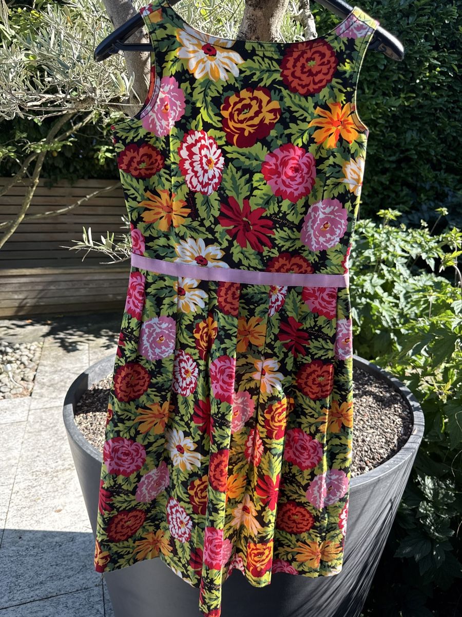 Tommy Hilfiger Kleider: Tommy Hilfiger Blumenkleid mit passendem Blazer, Grösse S – Gebraucht aus Kilchberg ZH von Seb92 3