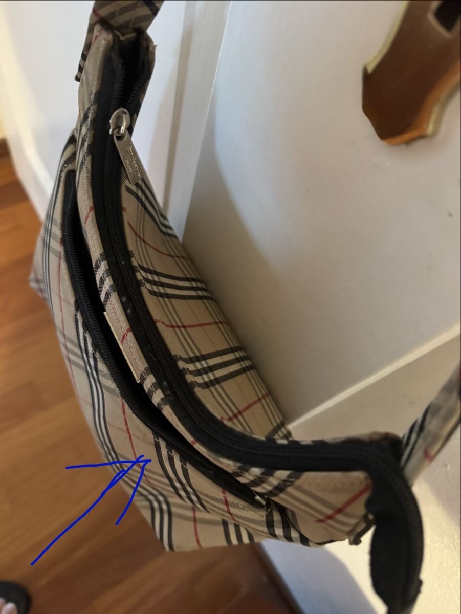 Burberry Sonstige Kleidung & Accessoires: Burberry Handbag Check Pattern Used Condition – Gebraucht aus Rüschlikon von luc_q2tl 3