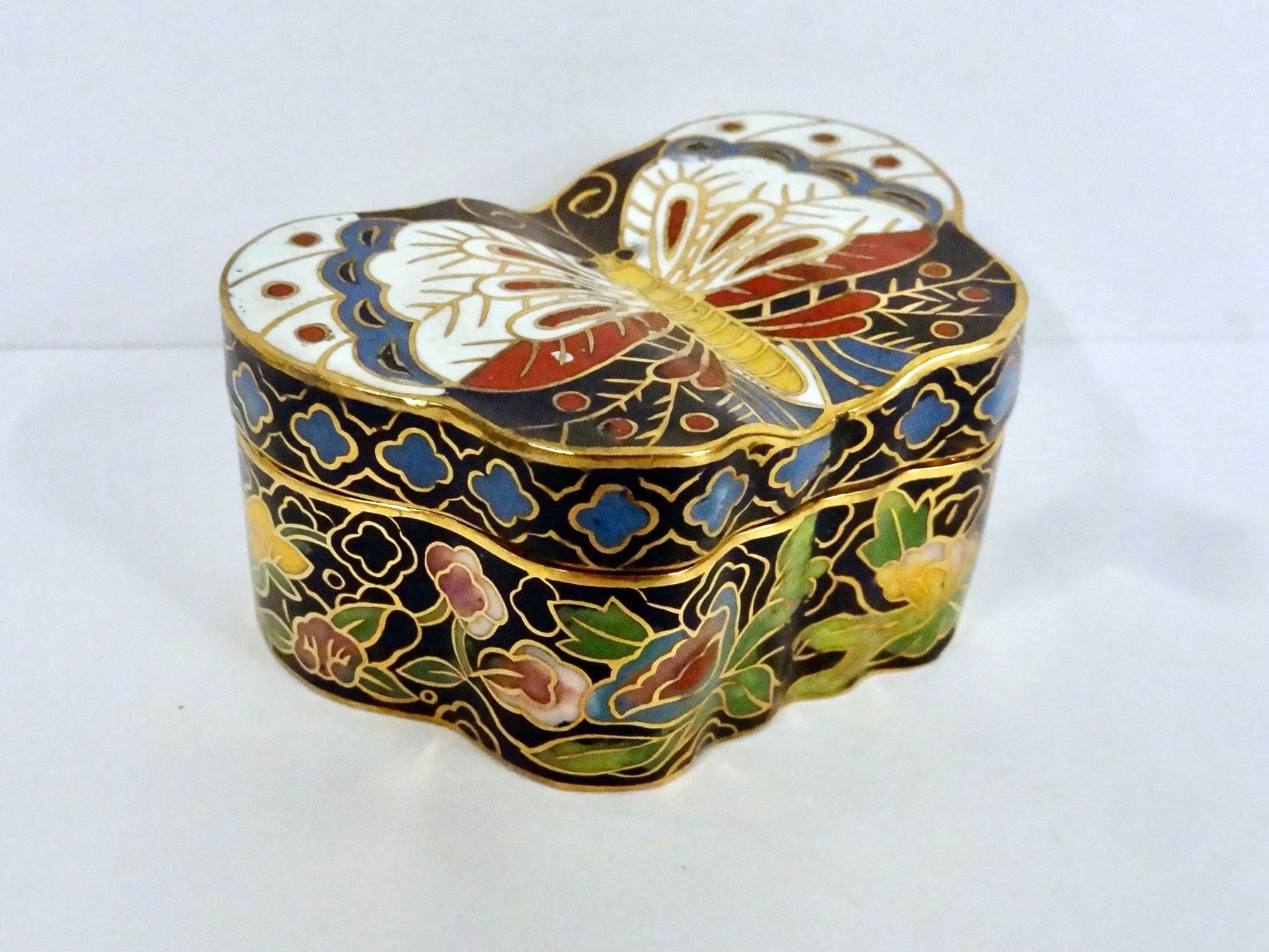 Tutte le decorazioni: Schmuckdose Schmetterling Blumen Dose Messing Emaille floral – Nuovo (secondo la descrizione) da Kerzers venduto da djstarsky73