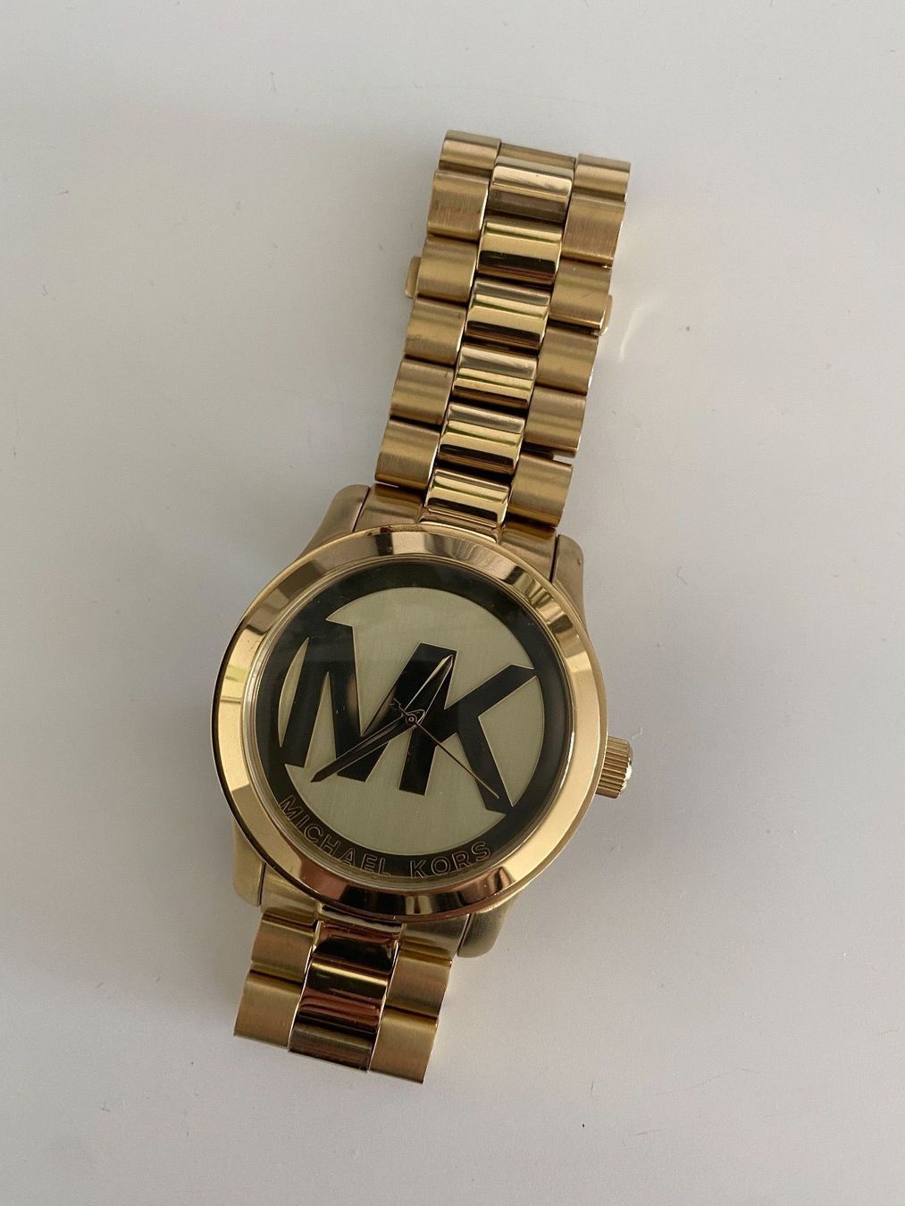 Michael Kors Montres: Neuwertige MICHAEL KORS Uhr – Neuf (Voir description) à Reinach BL par sofialovesme