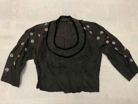 Top vintage noir en satin des années ‘40