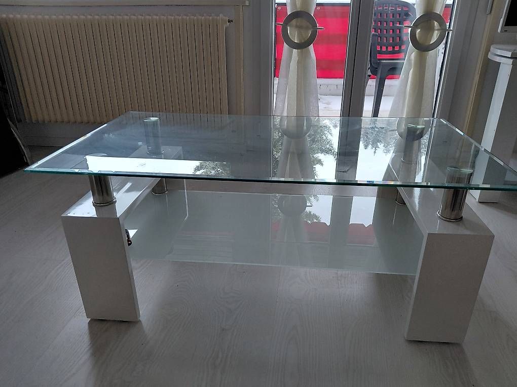 Tavoli: A vendre table basse en verre  – Usato da Pully venduto da mbi_j6tk 2