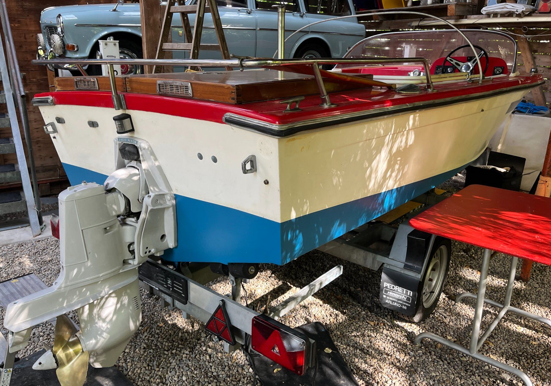 Schweizer Bateaux Bateaux: Boot Veteran mit Anhänger SCHWEIZER SAPHIER 2B Speed Boot – Défectueux à Luzern par Donnerstag