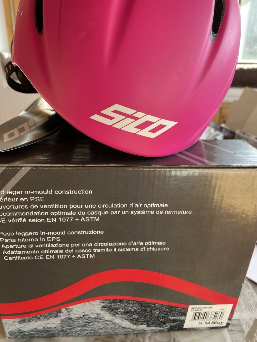 Caschi: Kinderhelm neu Gr.54-56 – Nuovo e nell'imballaggio originale da Davos Dorf venduto da Erika54 1