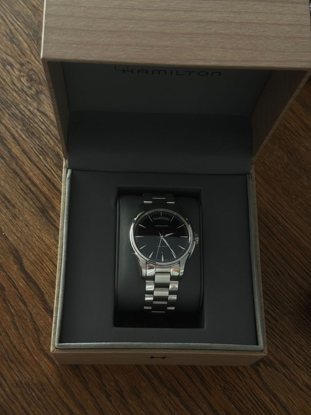Hamilton Uhren: Hamilton Jazzmaster Day Date Auto Black (Ref H32505131) – Gebraucht aus Winterthur von Watchuser101