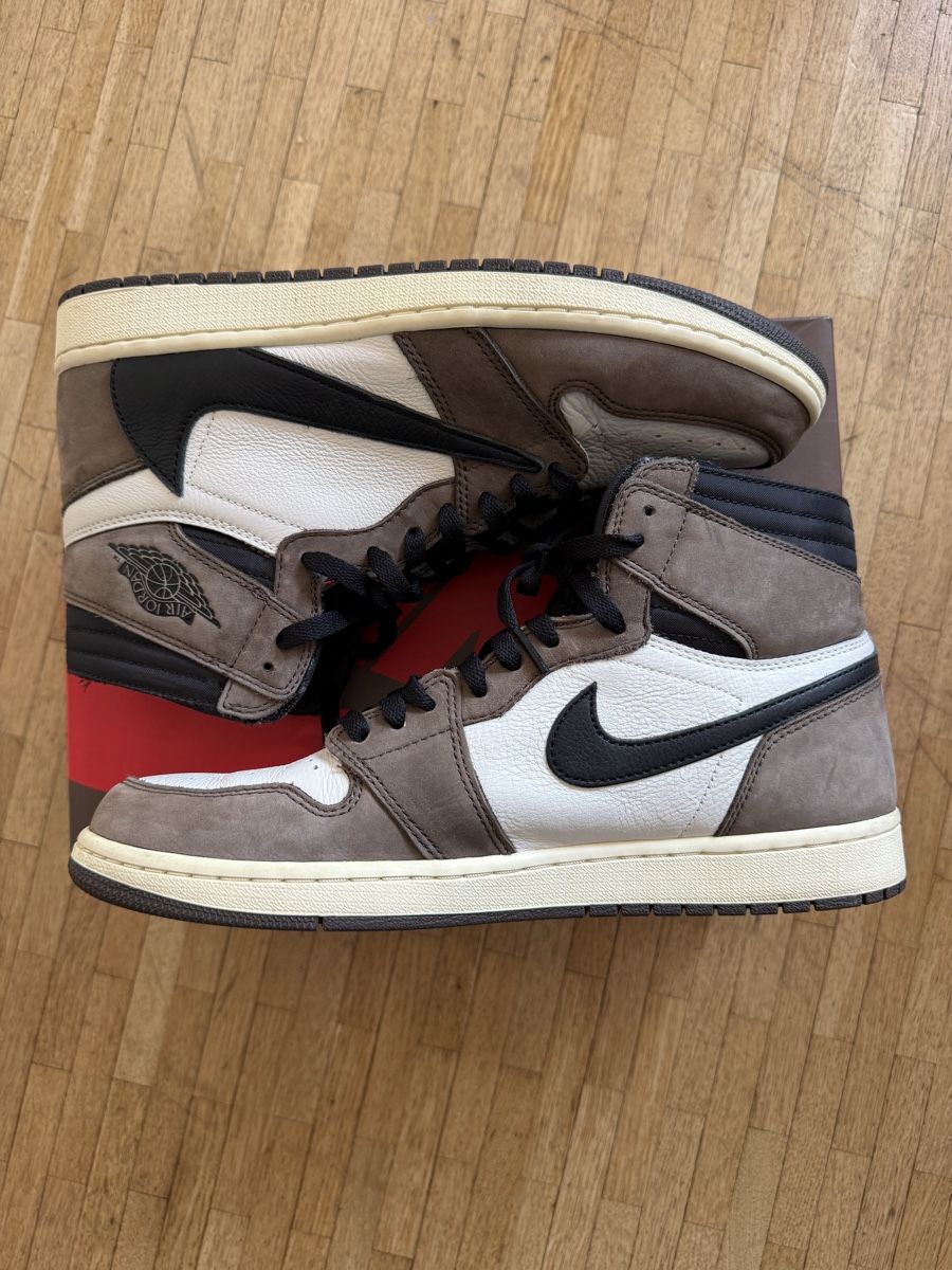 Jordan Chaussures hommes: Jordan 1 High Travis Scott – D'occasion à Genève par SG_73 1
