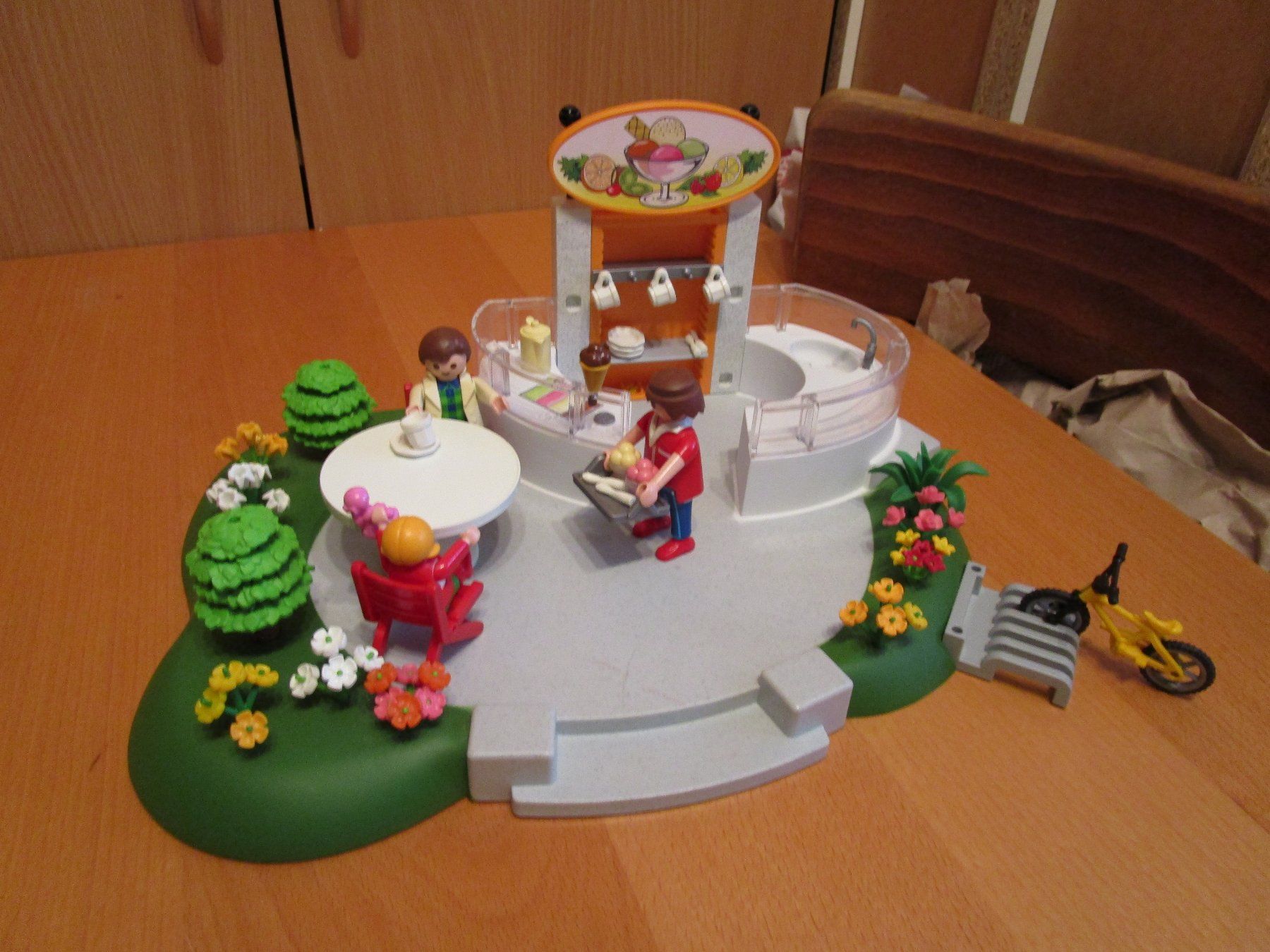 Playmobil Giocattoli: Playmobil  -  Eisdiele – Usato da Wetzikon ZH venduto da Storchadebar