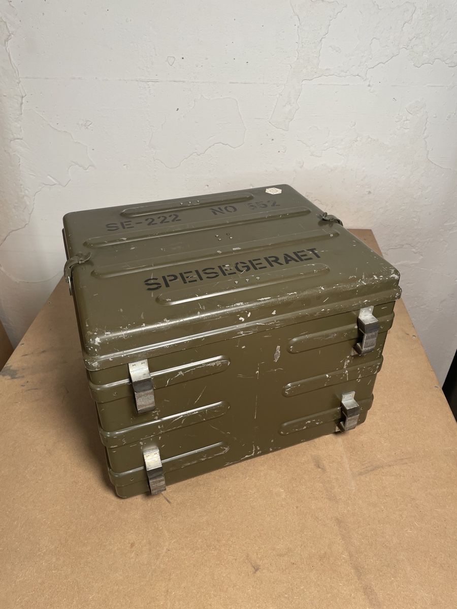 Radios: Schweizer Armee - Speisegerät SE-222 – Défectueux à Fribourg par JohnB4 6