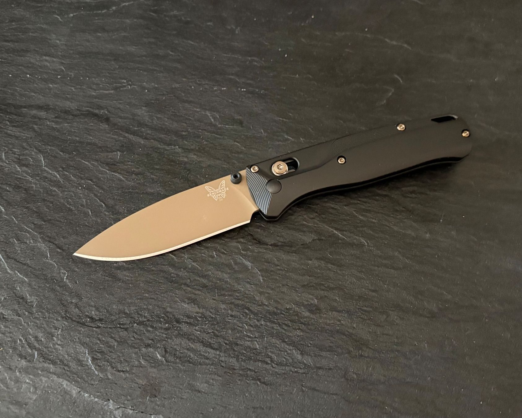 Benchmade Taschenmesser: Benchmade Bugout 535FE-05 Flytanium Crossfade Titan – Gebraucht aus Männedorf von Rarin67