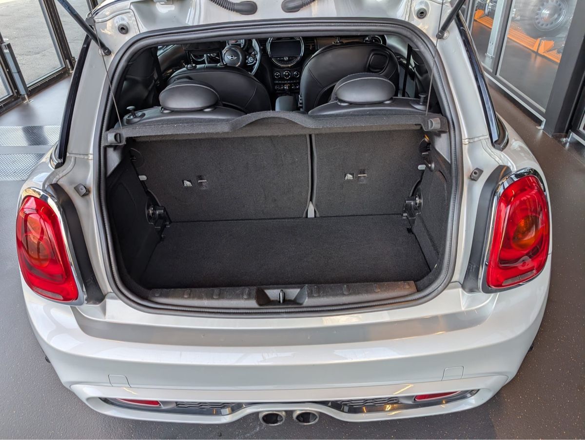 Mini Autos: MINI Cooper S (2017) mit 87'000 km in top Zustand – Gebraucht aus Spiez von Rodi00 4