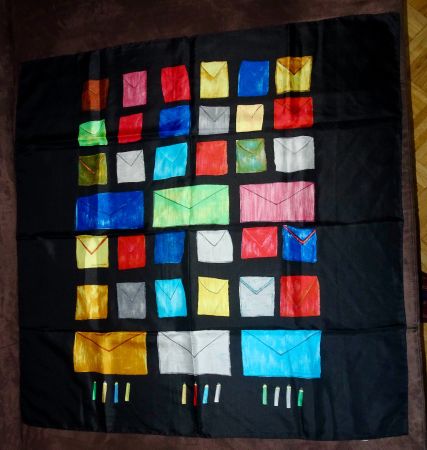 Foulard en soie - Motif d'enveloppes de Roger Selden