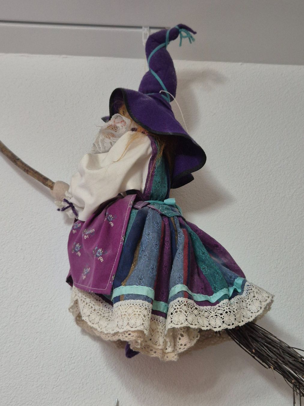Tutte le decorazioni: Hexe gross zum Aufhängen – Usato da Lalden venduto da aneleh58 1