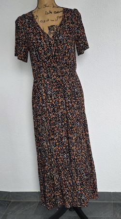 Schönes Sommerkleid, geblümt, Grösse S