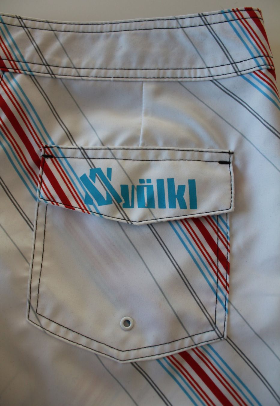 Costumi da bagno: Short de bain Völkl  t. M    NEU! – Nuovo e nell'imballaggio originale da Peseux venduto da Gilloss 4