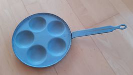 Antike Bratpfanne aus Böhmen