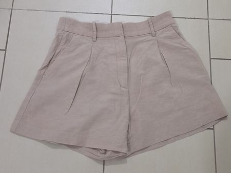 Damen Shorts beige Grösse 36 / S