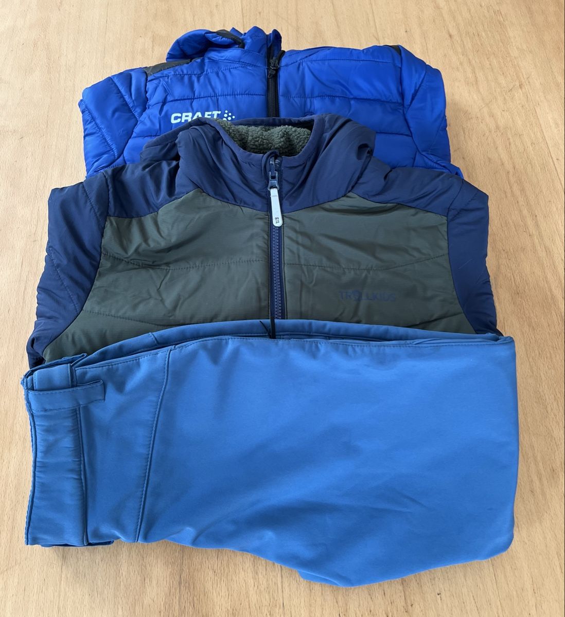 Lotti & Set di vestiti: Winter Kleiderpaket Jungs gr.152 – Usato da S. Carlo GR venduto da sassalb