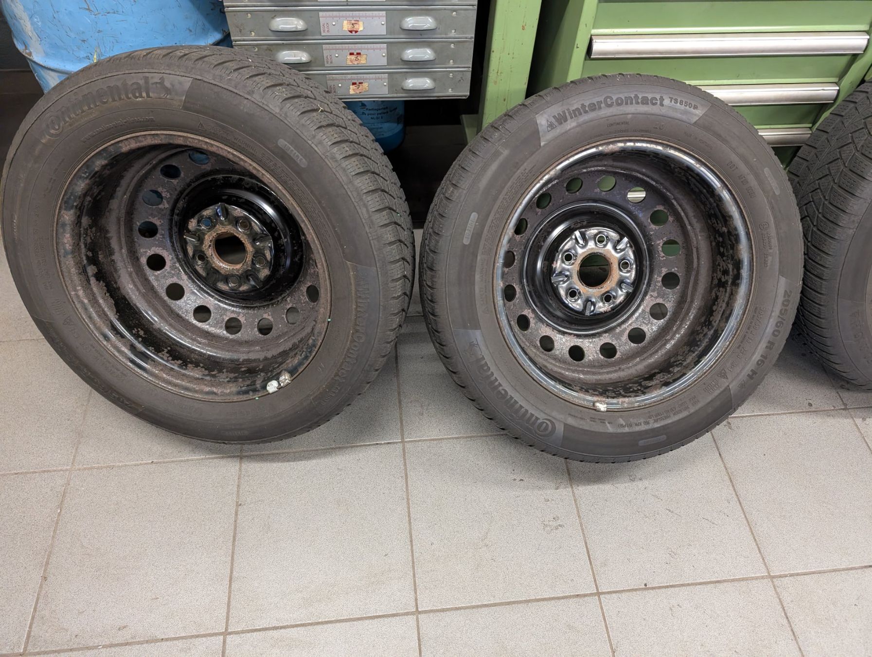 Toyota Cerchioni: Stahlfelgen Original Toyota mit  Originalmuttern – Usato da Baar venduto da Rbelcanto 2